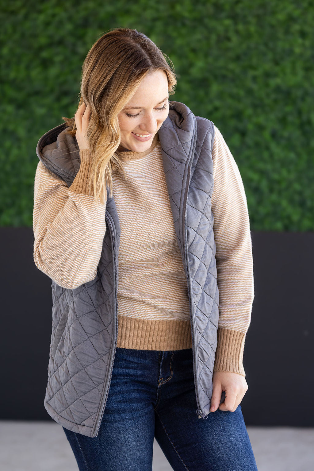 Heather Hooded Vest - Grey