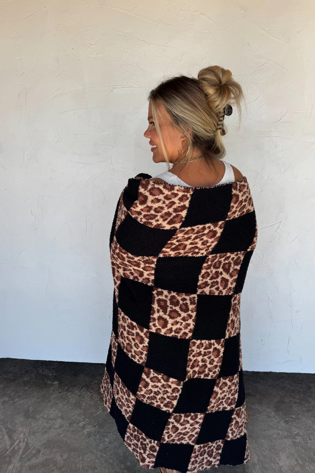 PREORDER: Leopard Checker Blanket, Early December Arrival