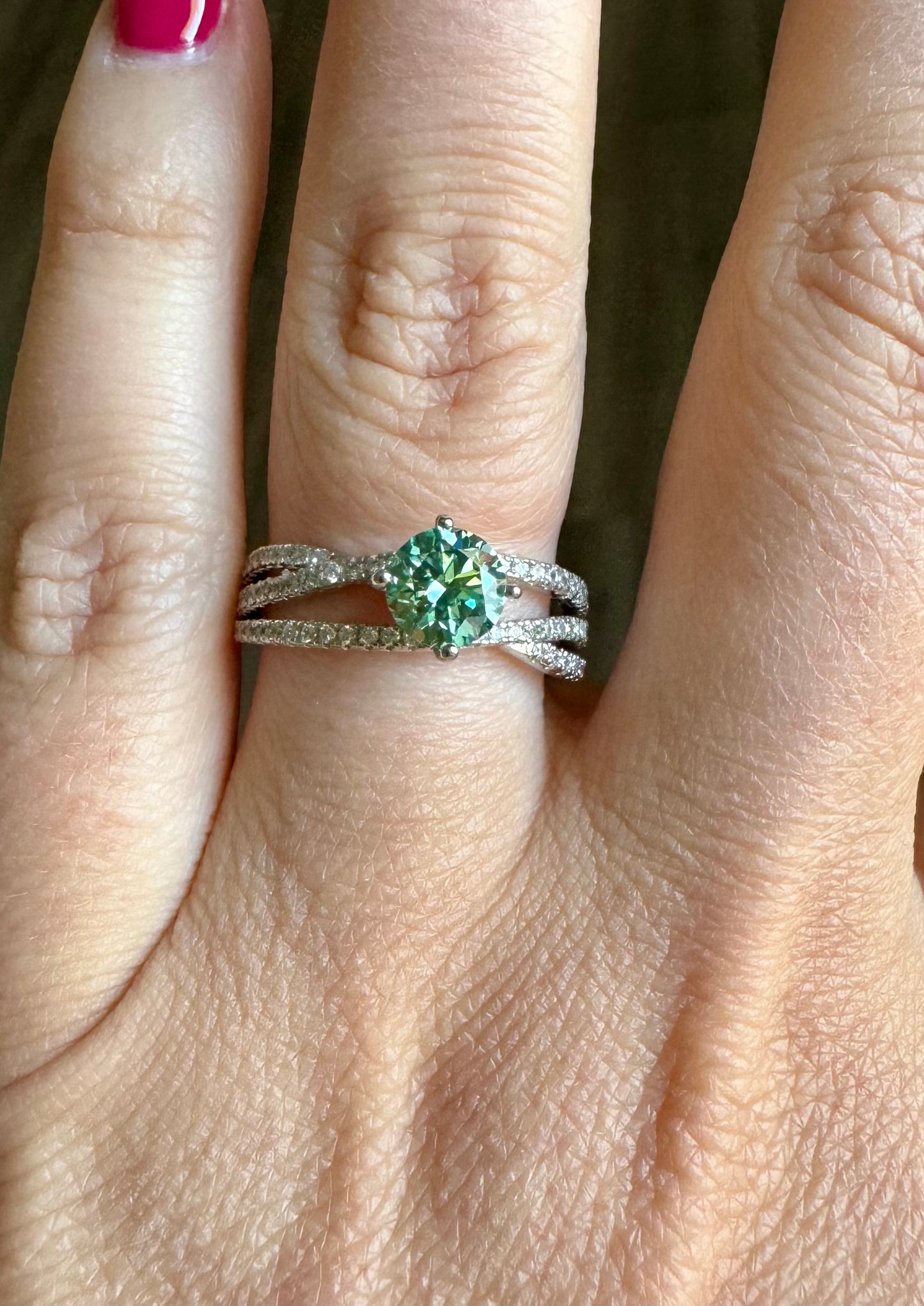 1 Carat Moissanite Contrast 925 Sterling Silver Ring