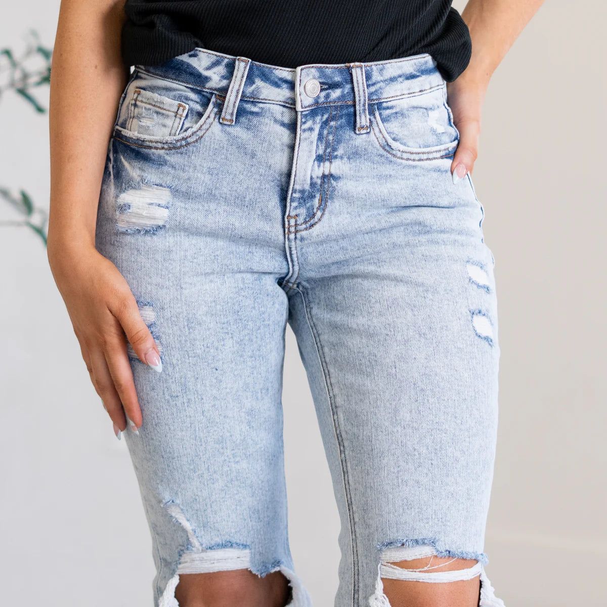 Rizzo High Rise Crop Straight Jeans