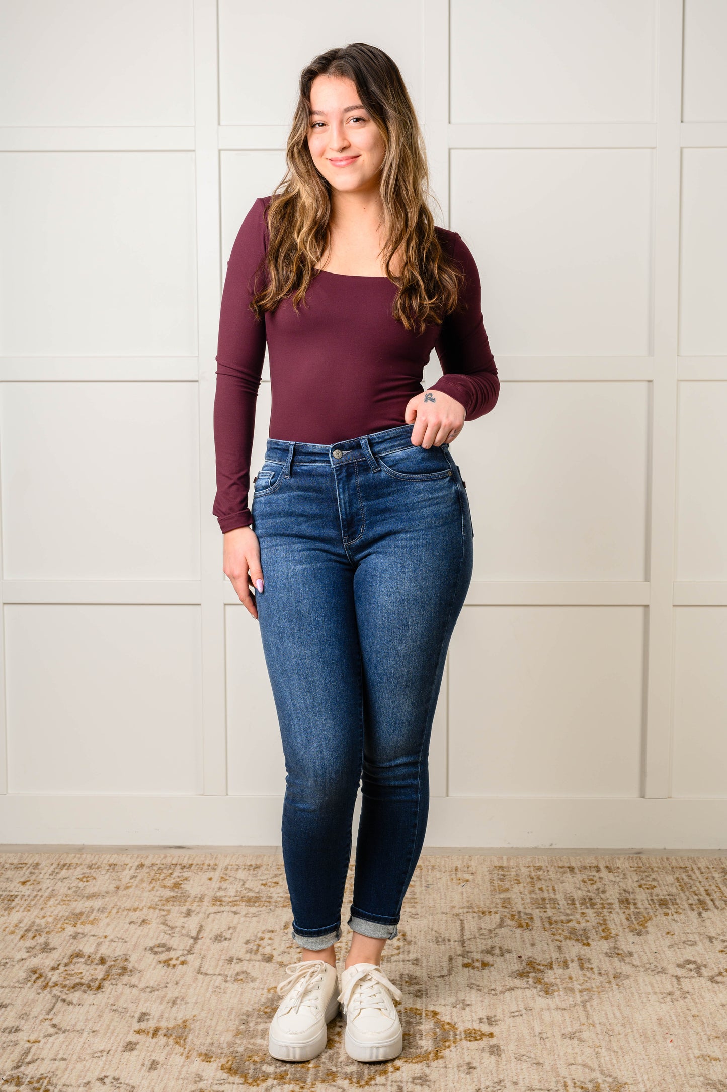 Skylar Mid Rise Skinny Jean