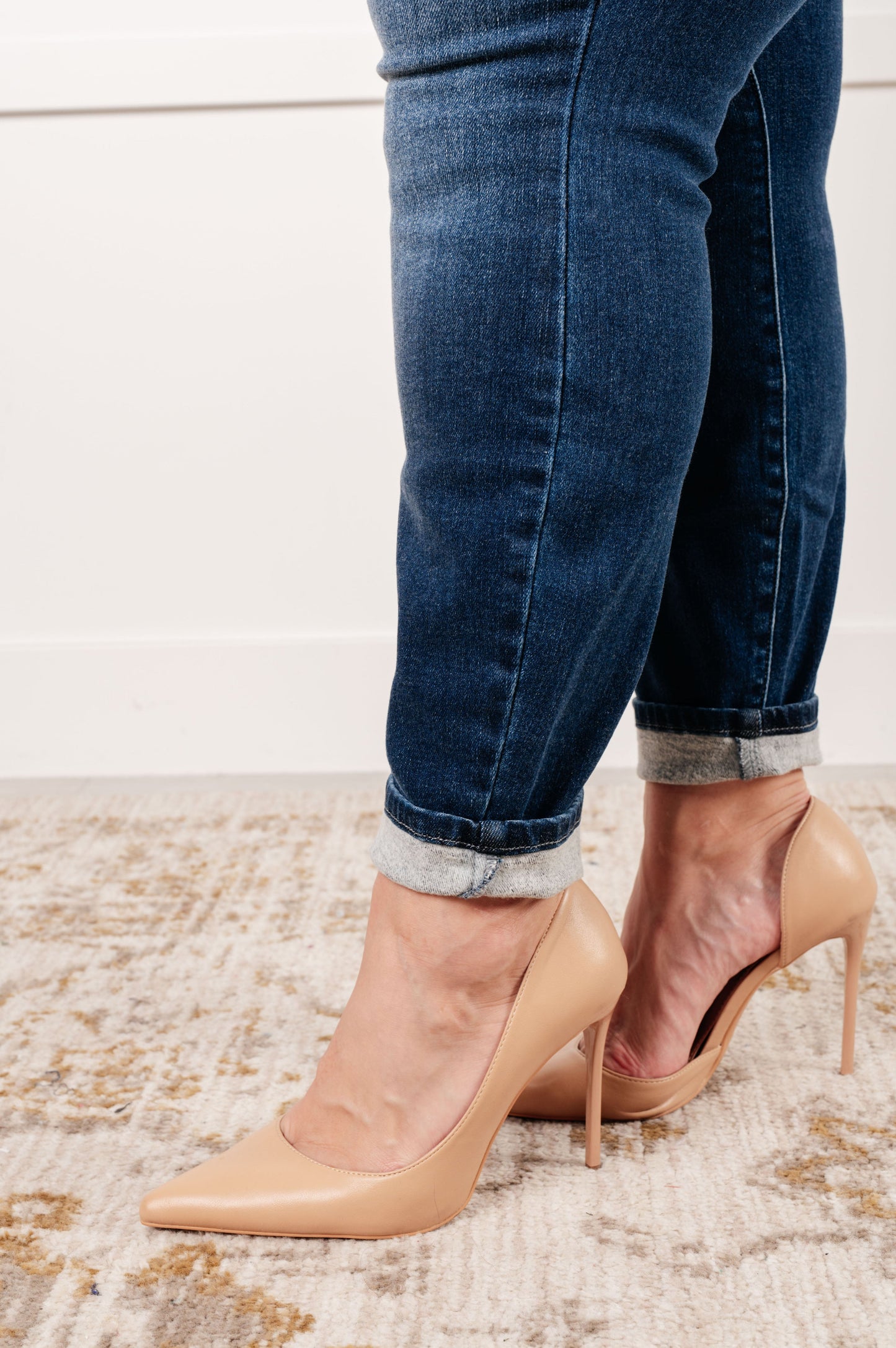 Skylar Mid Rise Skinny Jean