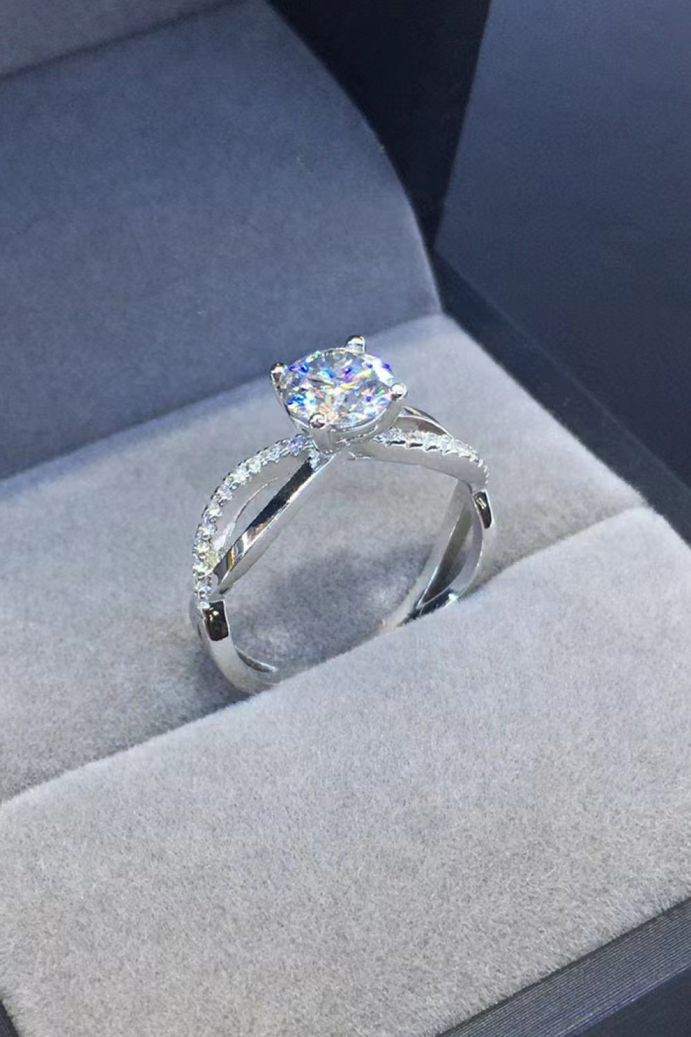 2 Carat Moissanite Crisscross Ring