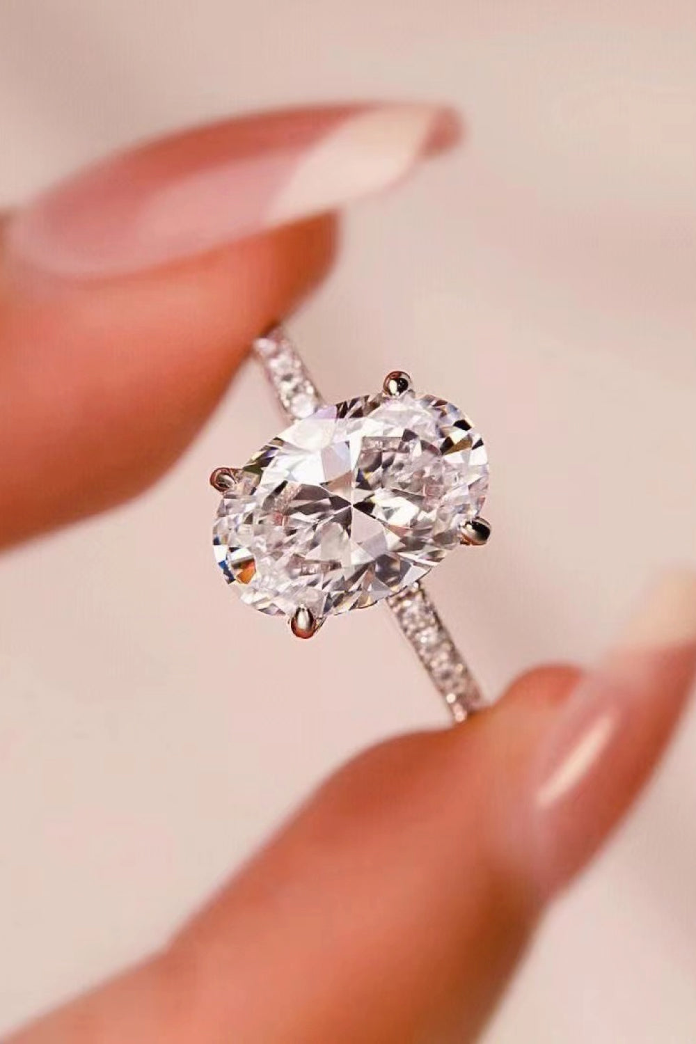 2 Carat Moissanite Ring