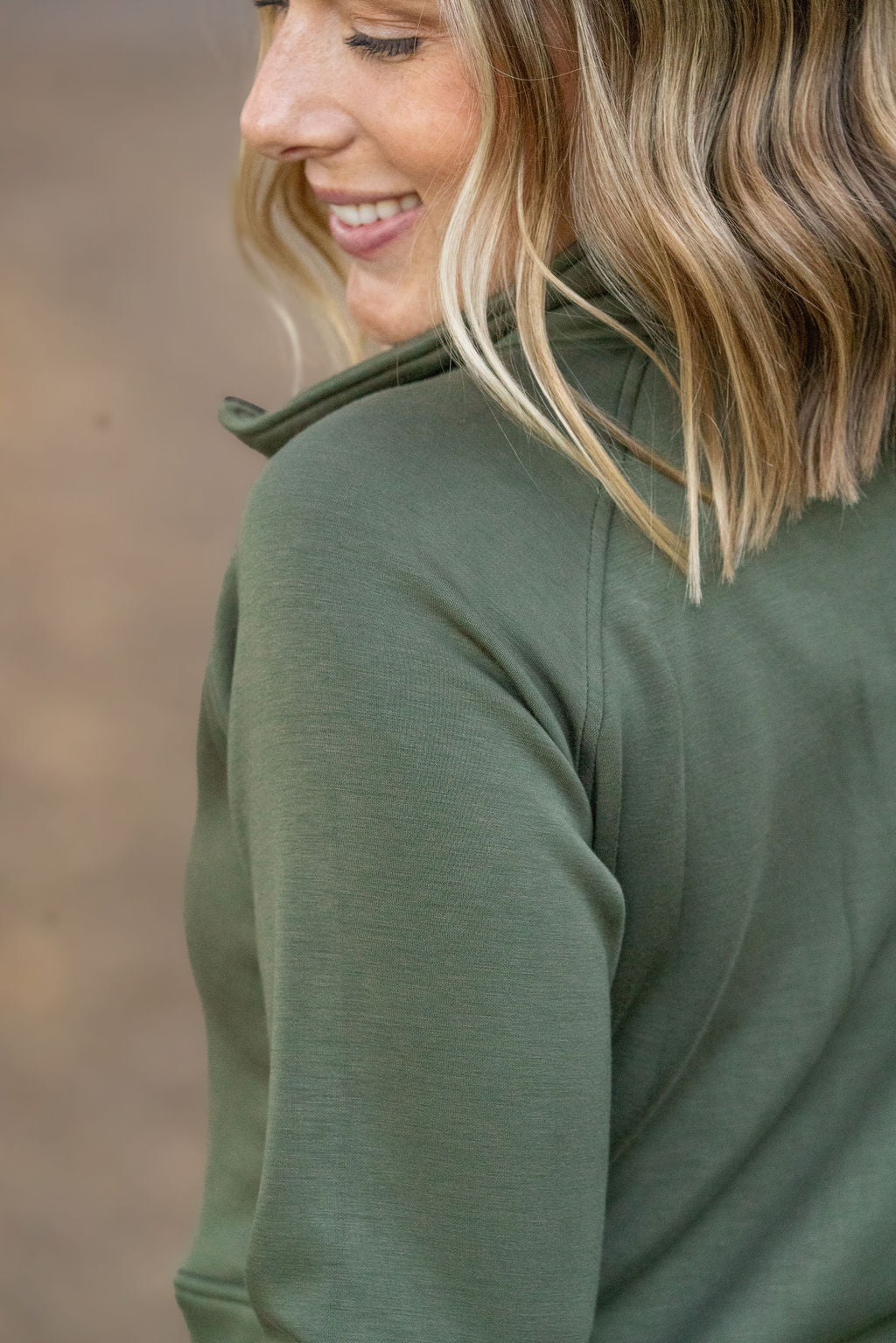 Mia Scuba Halfzip - Olive