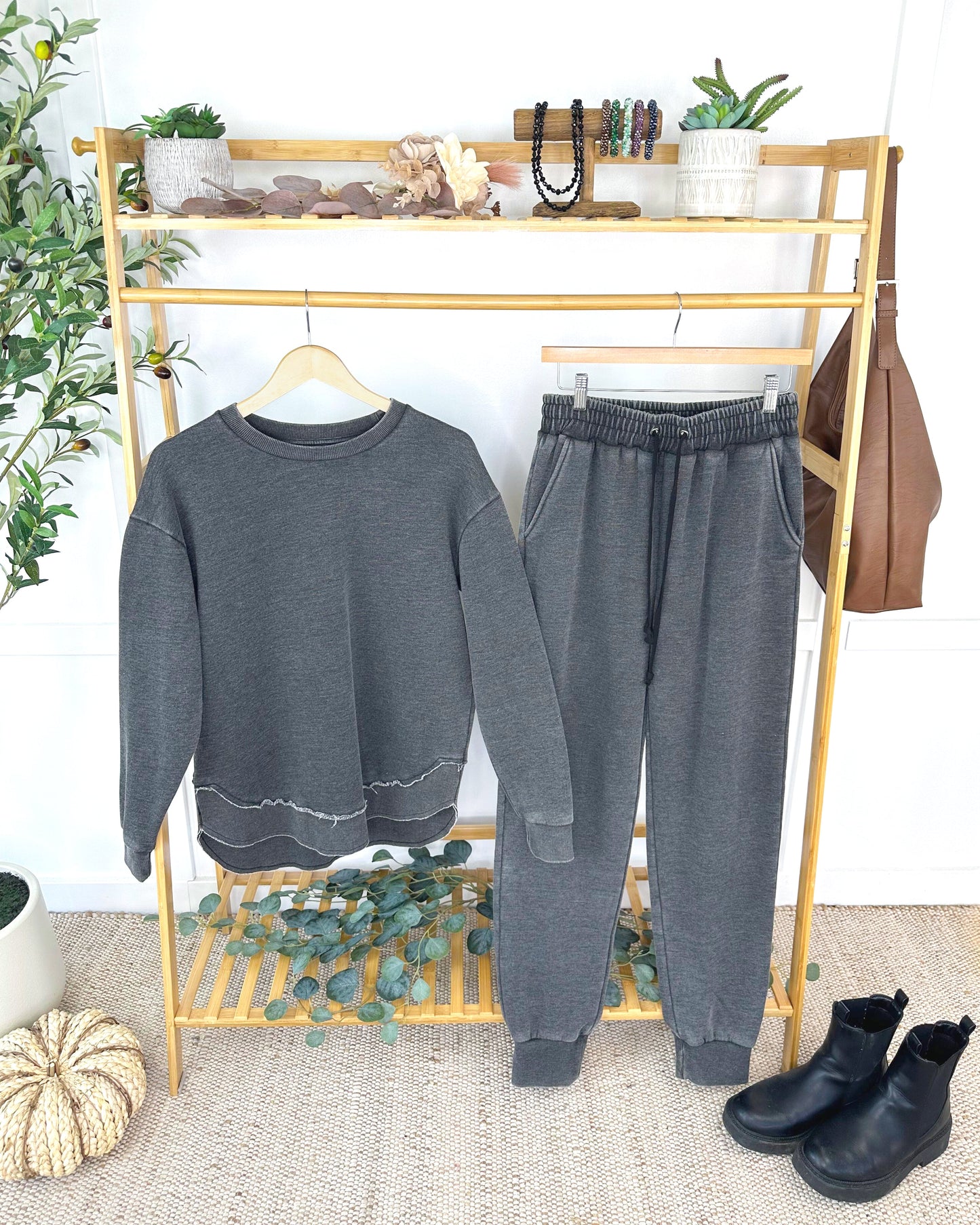 Vintage Wash Joggers - Black