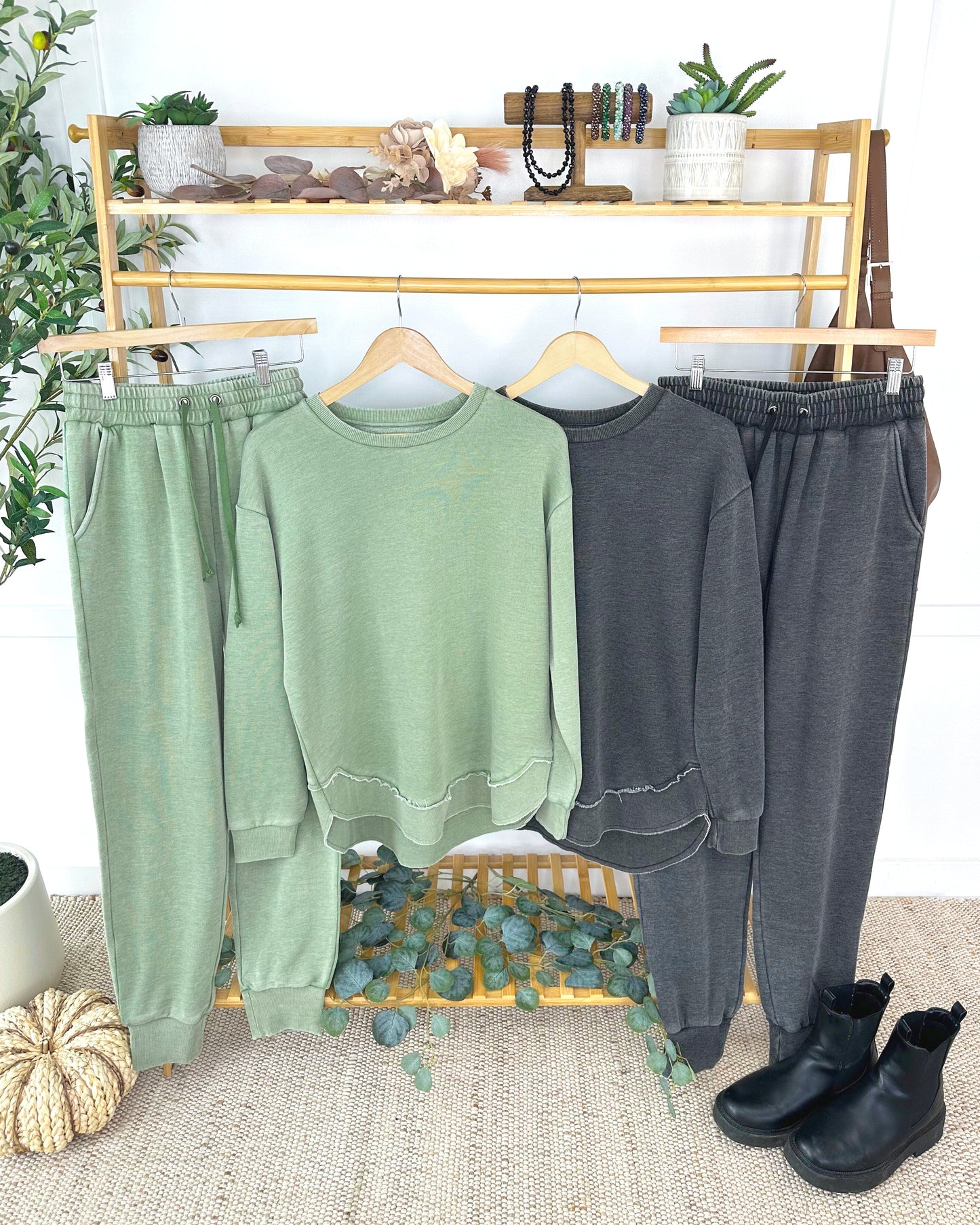 Vintage Wash Joggers - Olive