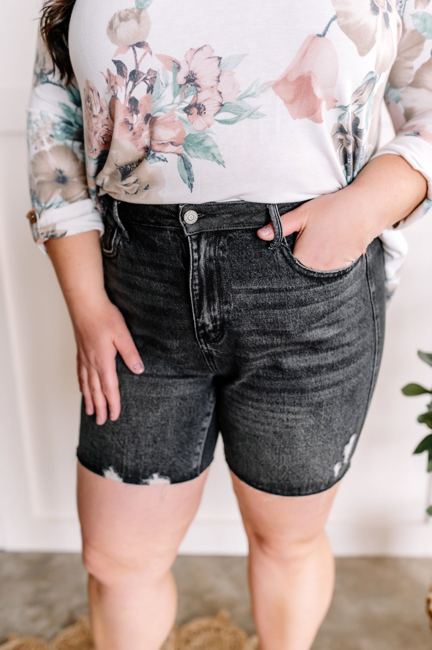 High Waisted Rigid Front Shorts In Washed Black